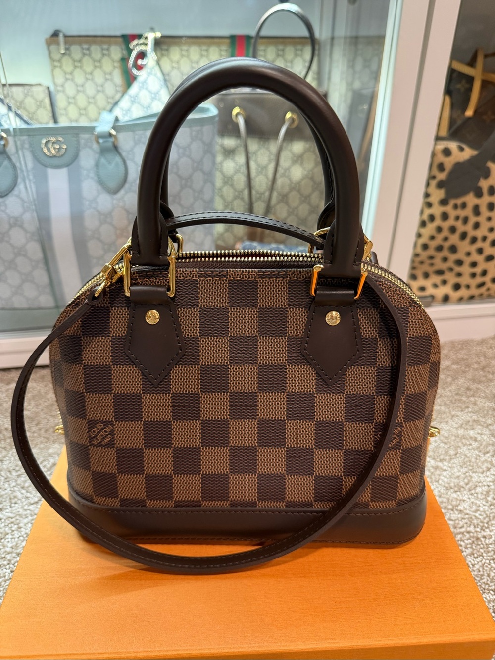 Louis Vuitton Alma BB, like new